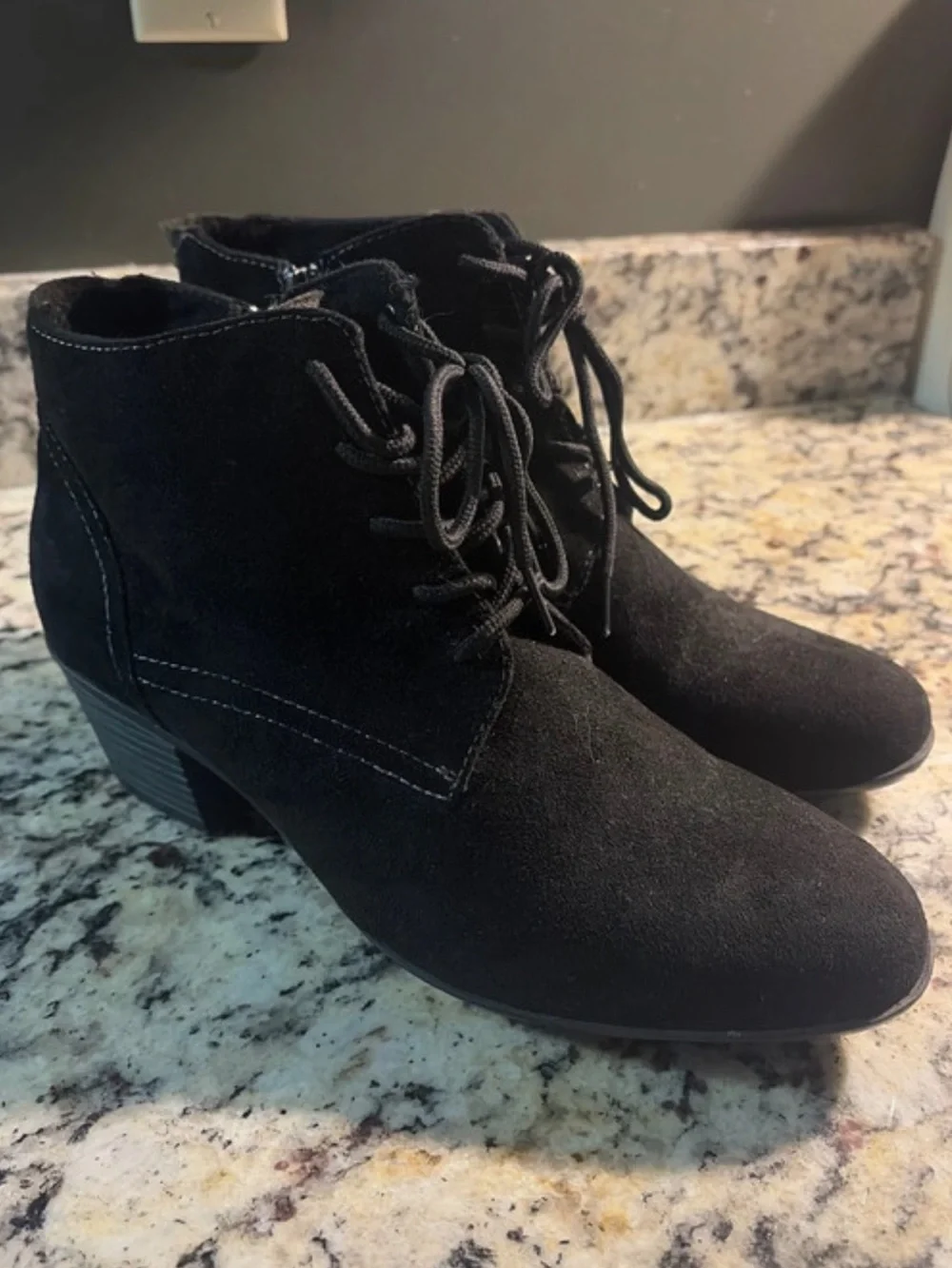 SPORTO♦️SIDE-ZIP ANKLE BOOTIE